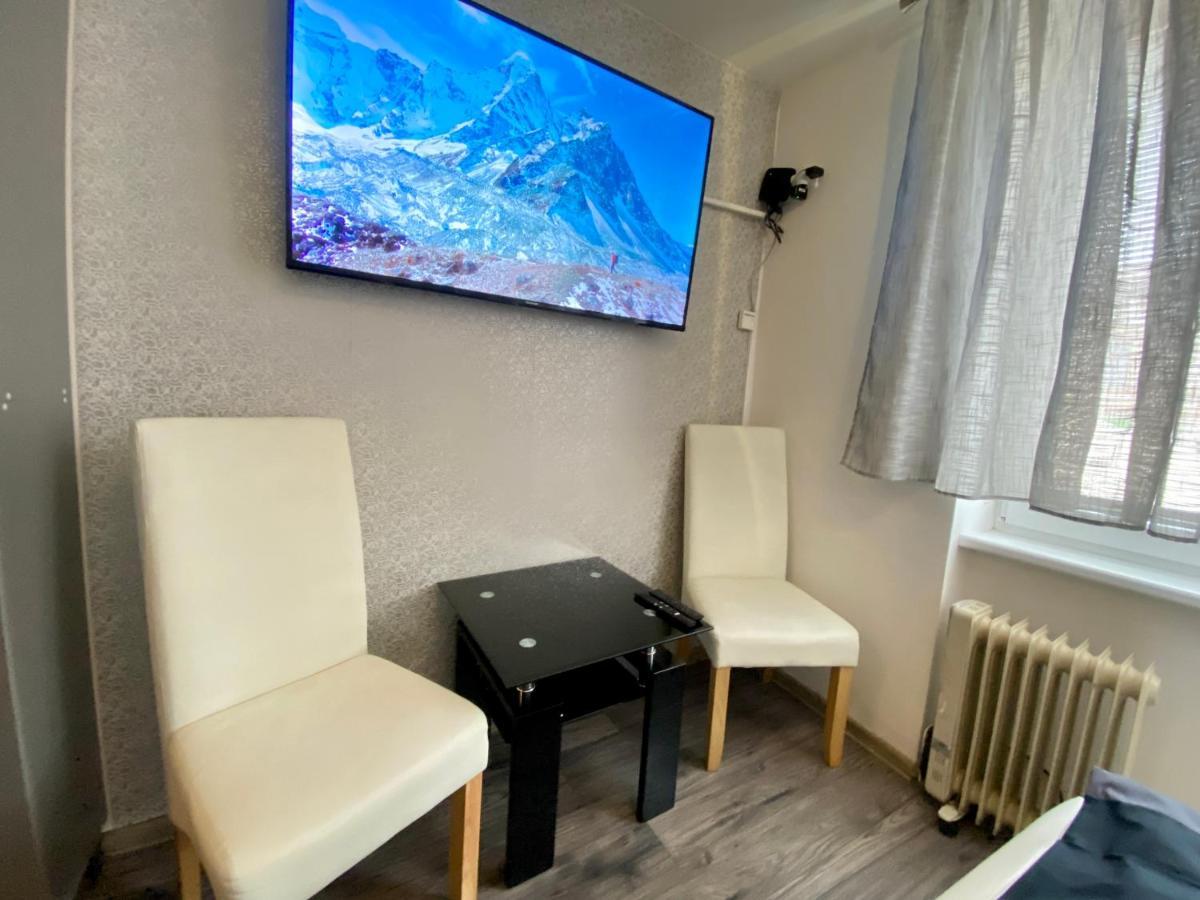 24 Hour-Self Check-In Apartment Namestie Svaeteho Egidia Poprad Luaran gambar