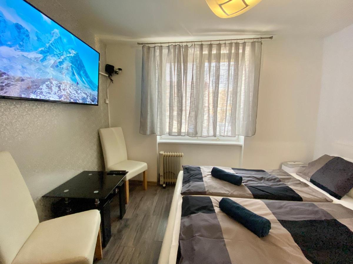 24 Hour-Self Check-In Apartment Namestie Svaeteho Egidia Poprad Luaran gambar