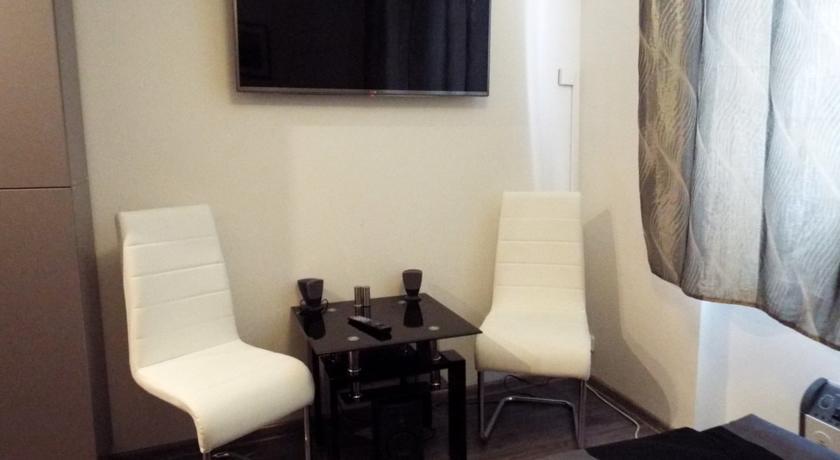 24 Hour-Self Check-In Apartment Namestie Svaeteho Egidia Poprad Bilik gambar