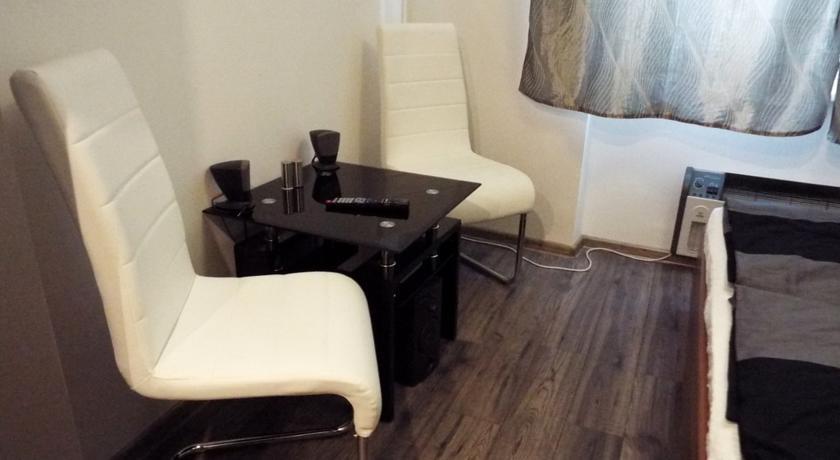 24 Hour-Self Check-In Apartment Namestie Svaeteho Egidia Poprad Bilik gambar