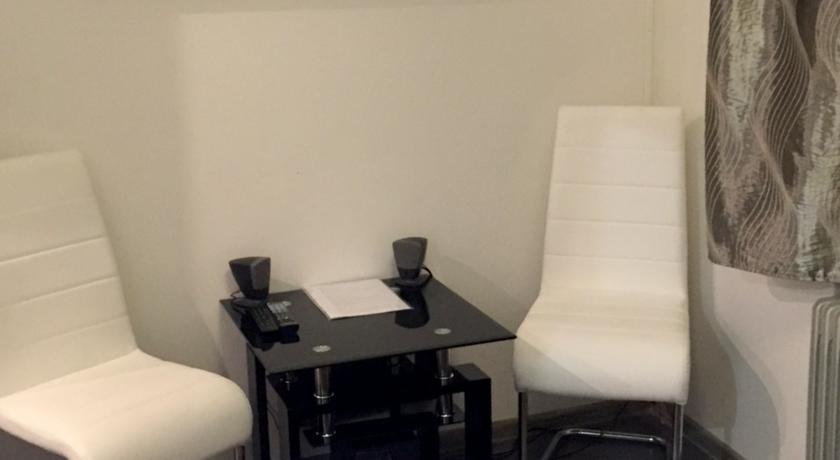 24 Hour-Self Check-In Apartment Namestie Svaeteho Egidia Poprad Bilik gambar